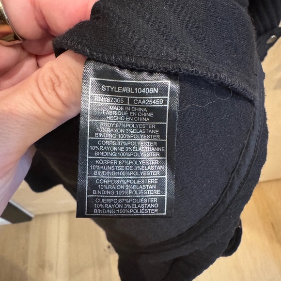 BB Dakota Black Textured Drape Front Trench - Picture 4 of 6